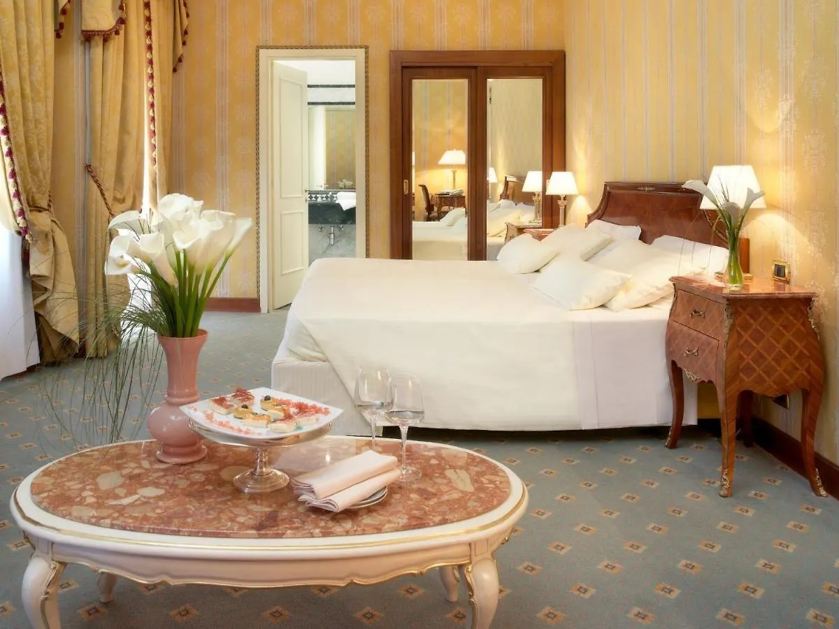 Hotel Sina Brufani à Pérouse 5*,  Italie